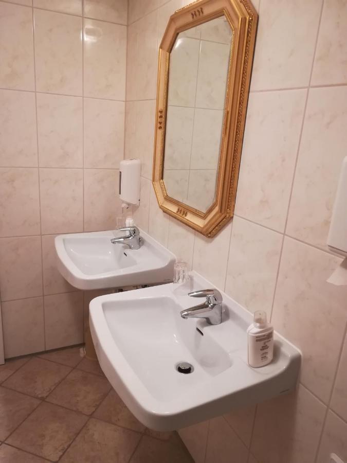Apartment Froschkoenig Gladenbach ภายนอก รูปภาพ